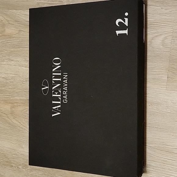 Valentino clutch box - Picture 1 of 3